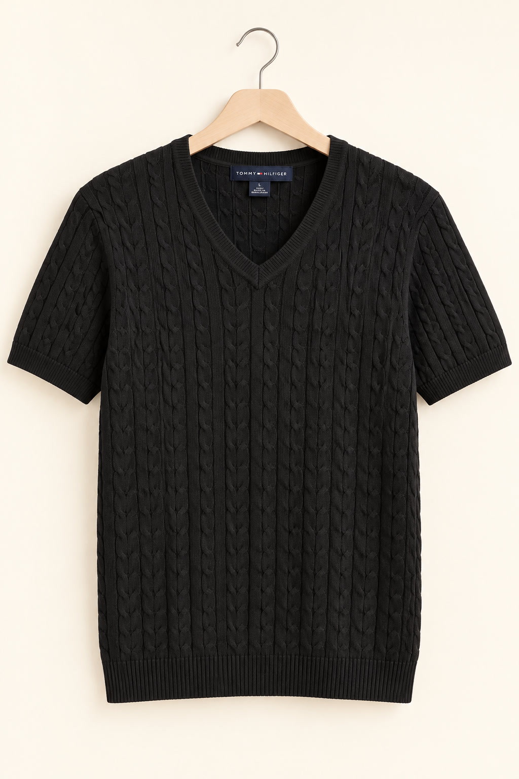 Suéter Tommy Hilfiger negro de manga corta con cuello V – talla L - Imagen 2